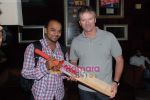 Steve Waugh launches 6up mobile game in Hard Rock Cafe on 20th March 2010 (14).JPG